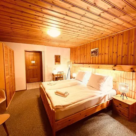 Otel With Private Bathrooms