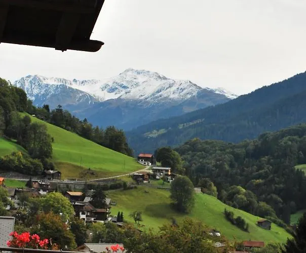 With Private Bathrooms Отель Saas im Prattigau