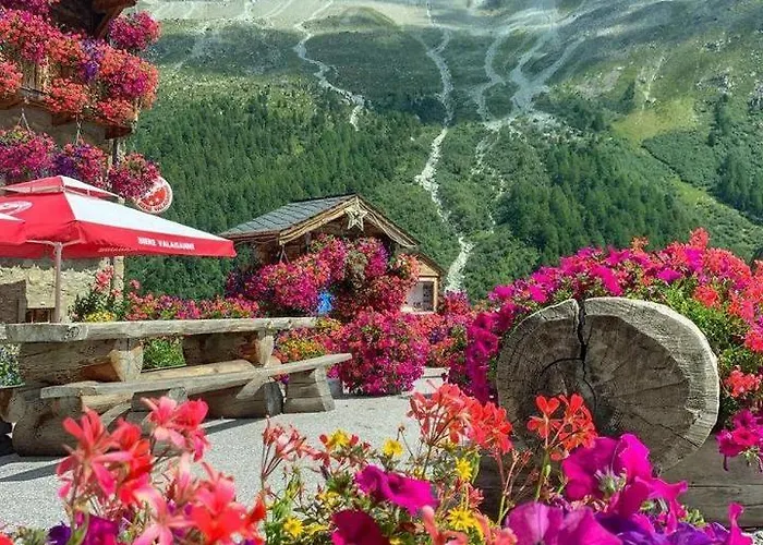 With Private Bathrooms Отель Saas im Prattigau