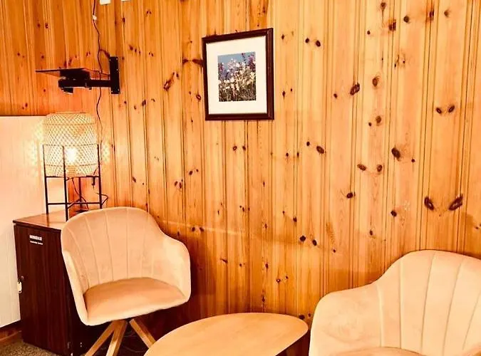 With Private Bathrooms Отель Saas im Prattigau