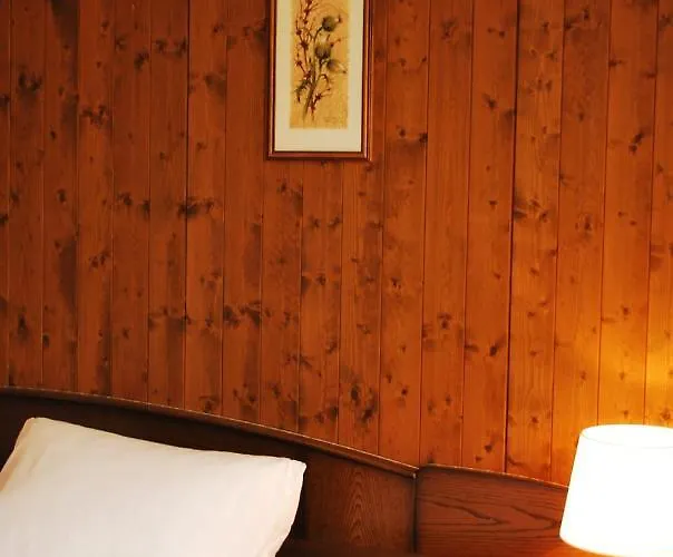 With Private Bathrooms Otel