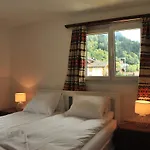 With Private Bathrooms Hotel *